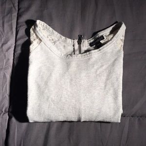 Fitted Shirt with Lace sleeves